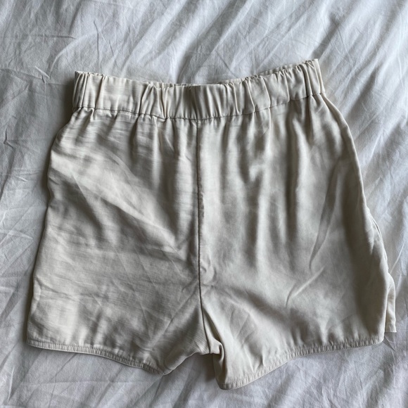 Dynamite shorts - Picture 3 of 3